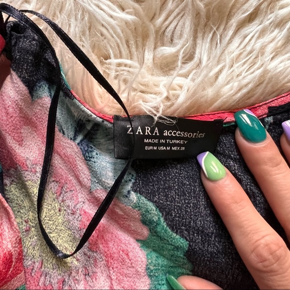 Zara Floral power cover up. Vest Size M - Picture 14 of 16